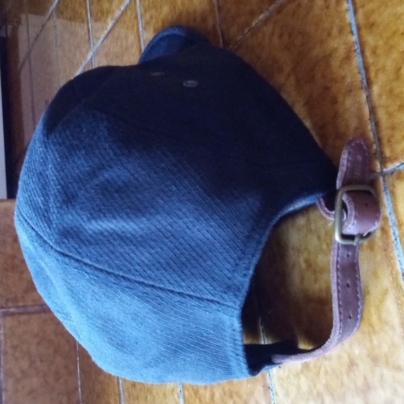 Supreme Hat - Picture 4 of 8